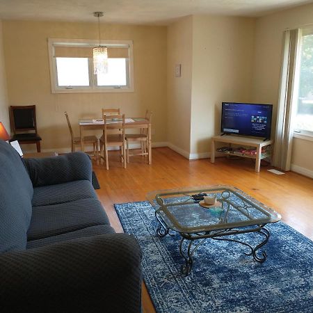 Barrie North Retreat - Quiet And Friendly 빌라 외부 사진