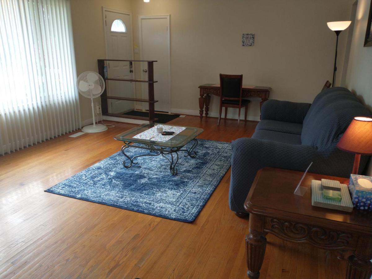 Barrie North Retreat - Quiet And Friendly 빌라 외부 사진